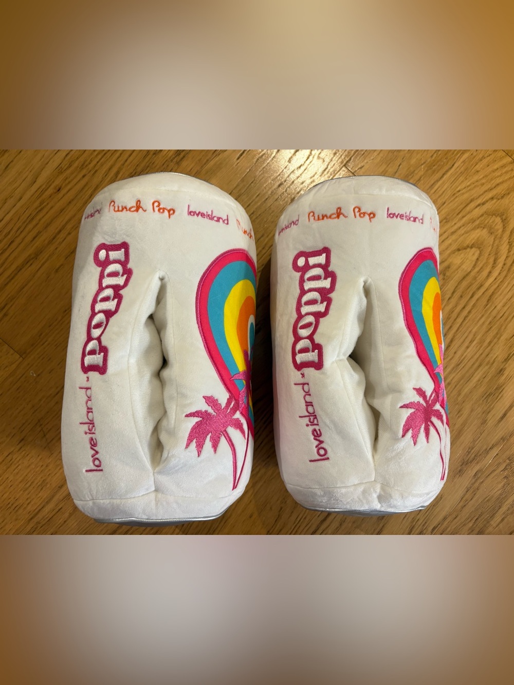 New Love Island x Poppi Prebiotic Soda Can Slippers Sz 7